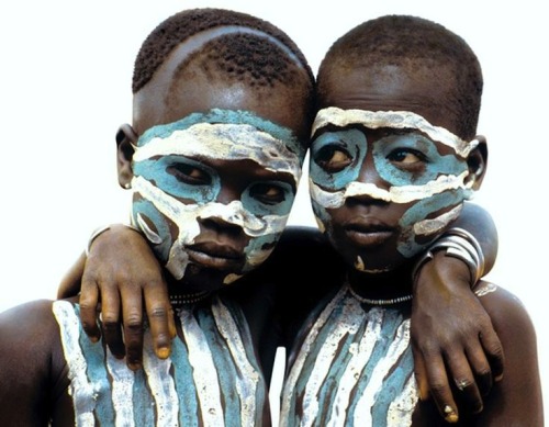 theleoisallinthemind:  Ethiopia. | ©Carol Beckwith & Angela Fisher; Painted Bodies Collection