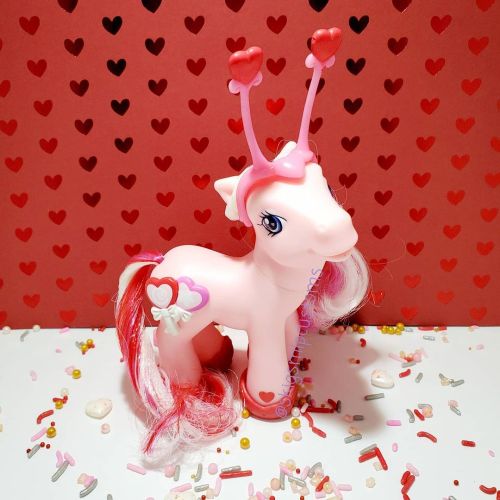 My Valentine pony journey is coming to and end, just a few more to share this month! Today&rsquo