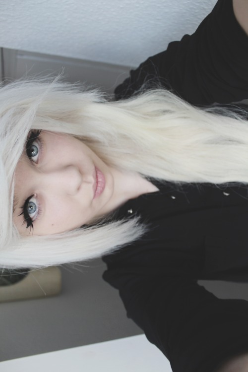 sk1ndeep:  chiarasgdn:  here, have my face.  Please can i have you 