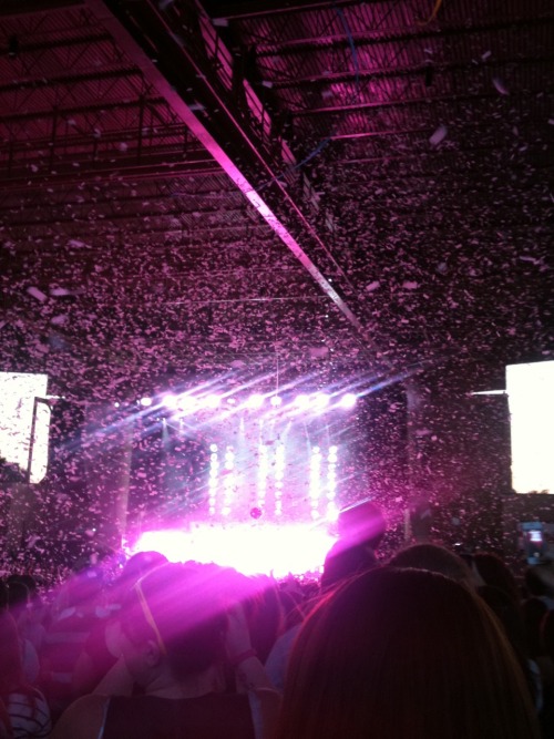 hailkat: Paramore at Indianapolis, Indiana for MONUMENTOUR