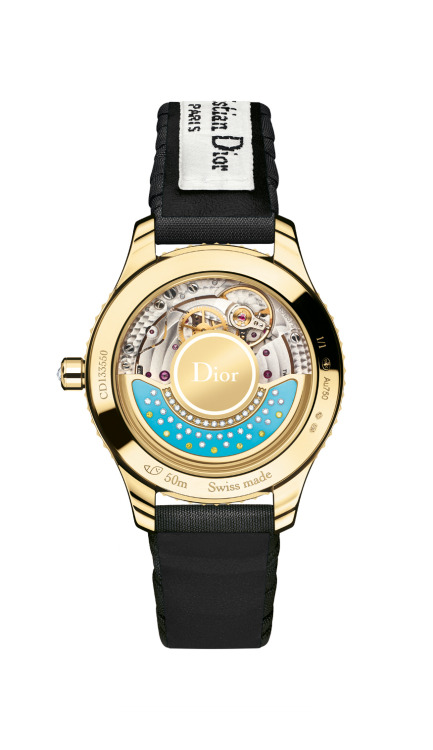 Dior Grand SoirNuance of the Monochromes Aquamarine, tsavorite green, chromifere tourmaline. At firs