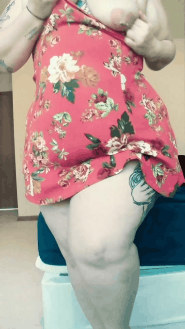 sunnyqflowers:  Feeling a little sexier since my daddy told me I am 💋😻💞🙈🌻