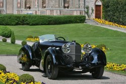 cloggo:  DIESELPUNK 1930 Mercedes SSK Comte Trossi A veritable Carol Vorderman of a car, great lines from front and rear.  From HERE 