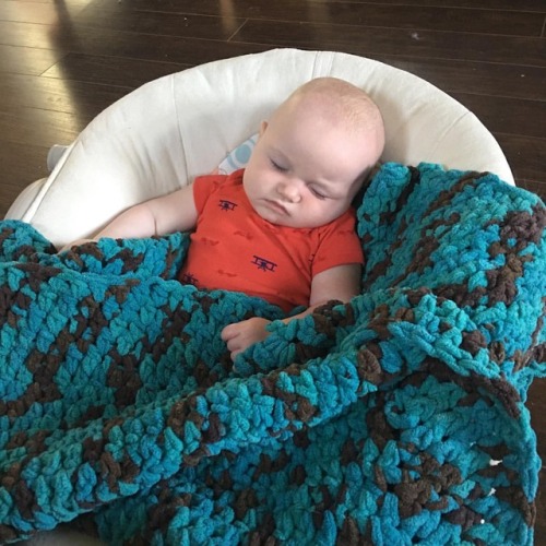 First full night being unswaddled means naps are required 20 minutes after waking up #foxvann #sleep