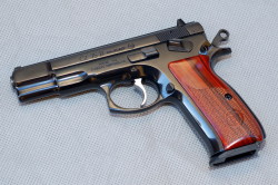 coffeeandspentbrass:  gun-gallery: CZ 75B