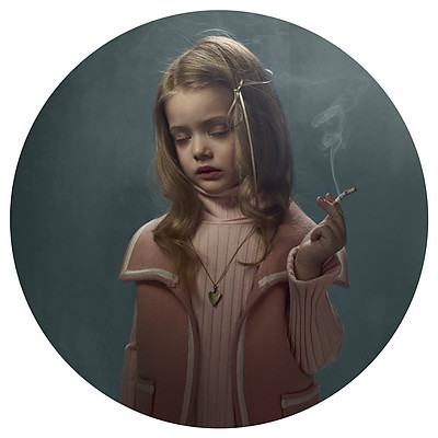 Frieke Janssens ‘Smoking Kids’