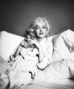 elsiemarina:  Marilyn Monroe by Milton Greene,