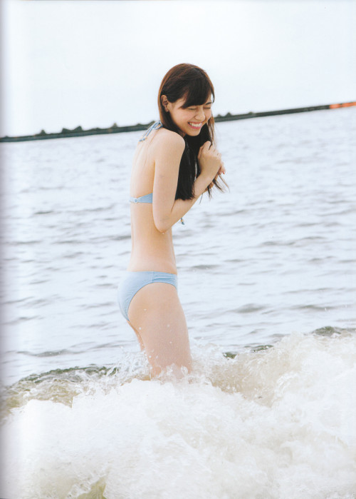voz48:  Nishino Nanase 1st Photobook 「Fudangi」