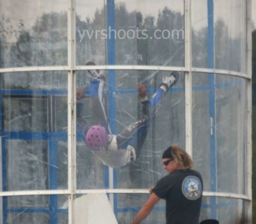 (via WRAP: TOMORROWLAND Filmed Zero Gravity Scenes at Kent Hangar Field | yvrshoots)