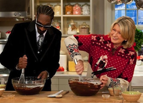 awesomepeoplehangingouttogether:  Snoop Dogg and Martha Stewart