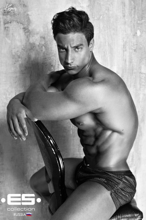 thehunkform:  Nikita Romanoff by Sasha Kosmos (2014) 