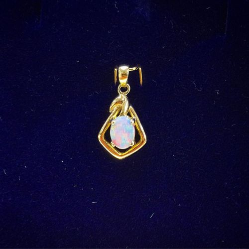 Opal Pendant #blhomerjewellersrustington #littlehampton #rustington #worthing #angmering #opal (at A