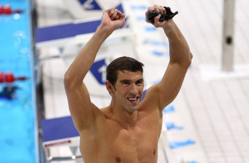 breakingnews:  Olympic great Michael Phelps to end retirement Baltimore Sun: 22-time Olympic medalist Michael Phelps is ending his retirement and will compete for the first time since the 2012 London Olympics at an Arizona meet on April 24-26. Phelps’s