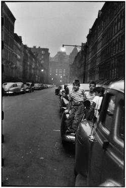 bygoneamericana:  New York City, 1949. By