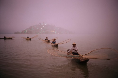 ouilavie:David Alan Harvey. Mexico.  Lake Patzcuaro. Tarascan Indians fishing for daily living with 
