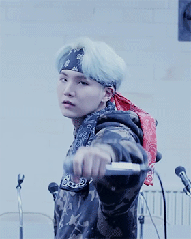 e1a18f008875b0d099f081b991dfd9a4410a5beb.gifv