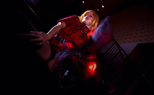 It’s spooky time y’all! Flash back Friday to my Seras Victoria Cosplay I should re shoot her for spo