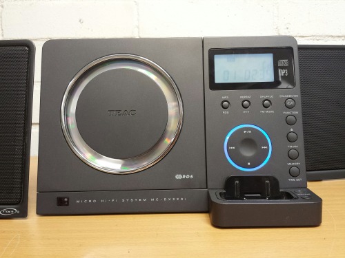 Teac MC-DX220i Micro Hi-Fi System, 2007