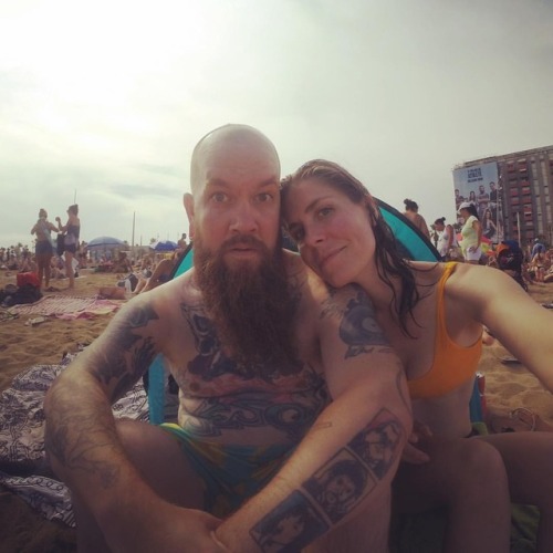 Your kiss is cool despite the heat. ❣️#myvalentine #tbt (at Barcelona, Spain) www.instagram.