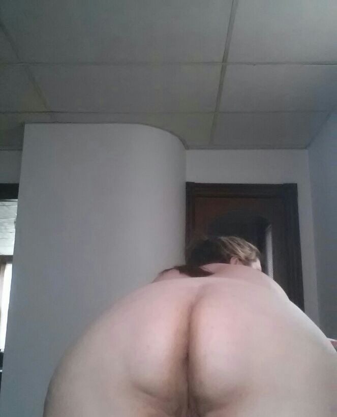 fortheloveoftummy:  mybigfattyfunland:  Tiffany from Lancaster pa @yougnyoshi  Digging