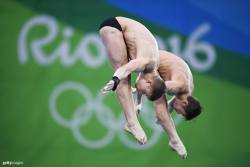 hollywoodchic411:    CONGRATS to USA Diving’s David Boudia