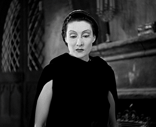 turnerclassicmilfs: Dracula’s Daughter (1936) dir. Lambert Hillyer