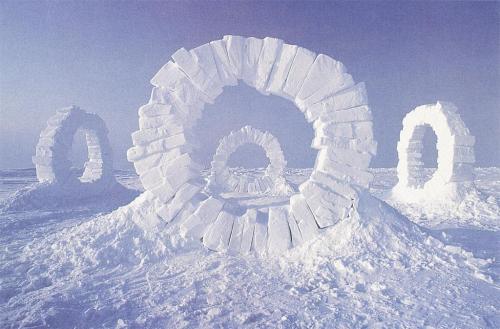 fluffyshnupps:  There’s something eerily beautiful about Goldsworthy’s snow and ice sculptures… I can’t quite put my finger on it (just as well, as I imagine it’d get very cold). There’s a quiet serenity about them that I simply love, and