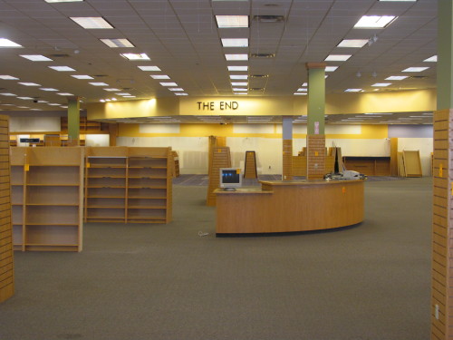 asuka-langley-the-space-pirate:pureslime:aaadonta:Empty Borders bookstores c. 2011Sources: 1, 2, 3I 