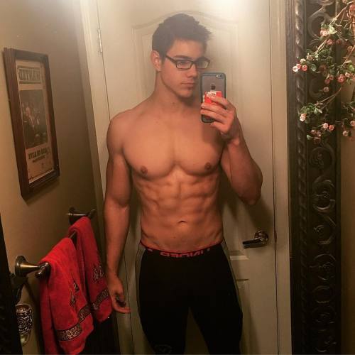 hotstudsdaily:  Kevin Hejnas