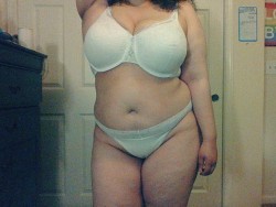 juggernautsunion:  Chubby bunny in white