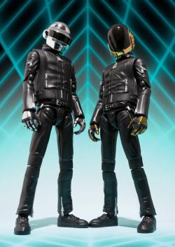 plastikitty:  Get Ready to Get Funky With S.H. Figuarts Daft Punk  Well, if you haven’t heard by now, Daft Punk is back and has a new album (that’s 75 minutes long nonetheless) coming out May 21st called Random Access Memories. But, if you have, and