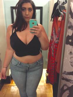 curveappeal:  Feeling great in some new summer clothes! :) Age 20 Size 14