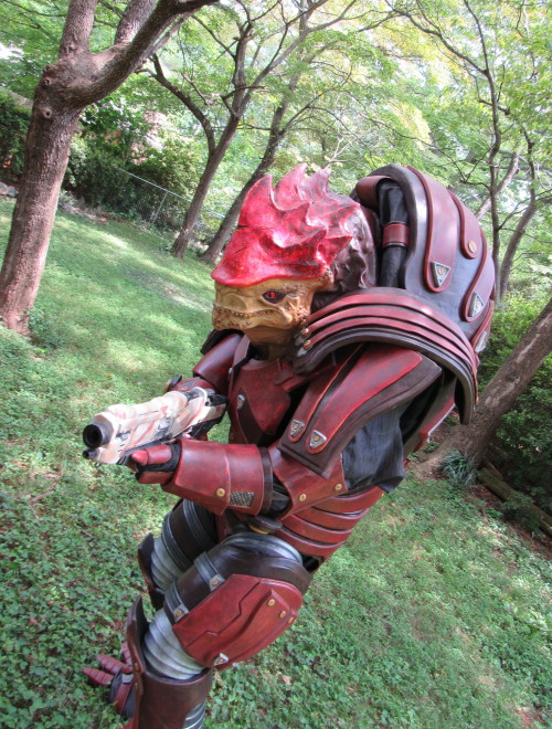 fableprincess:  cosplaysleepeatplay:  wisconsinwarlock:  k-blamo:  urdnot wrex cosplay available for sell at etsy store thestrandedrobot  Holy. FUCK.  If I walk out and see this. I will run away!!!  If I walk out and see this I will HUG it!!!  If you