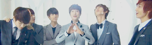 youngmine:  Dorky boyfriends. ♡＾▽＾♡ 