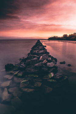 drxgonfly:  Sunsets on the Toronto Island (by Brandon Newfield) 