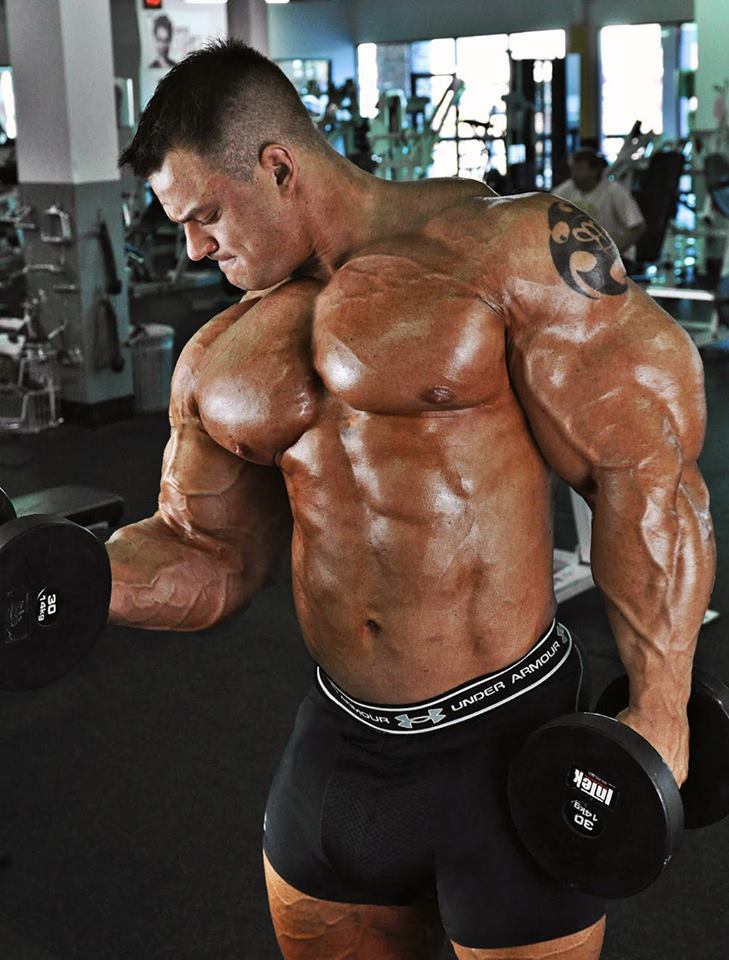 Hot Muscular Men