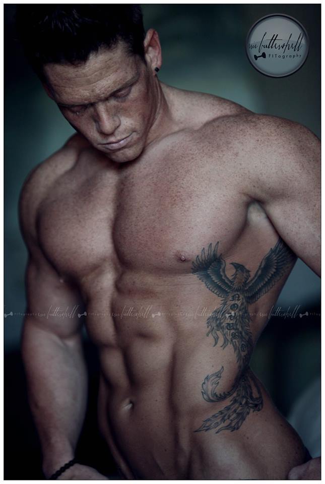 musclegazer:  Nate Asch by Eric Battershell (2014)