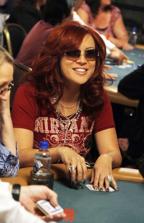 no one will ever compare to Jennifer Tilly playing poker