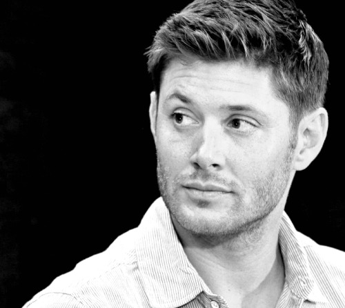 ironhman: Jensen Ackles | random pictures (6-7/?)