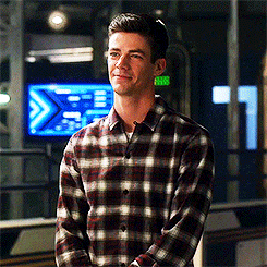 allensbellisario:Barry wearing his new plaid