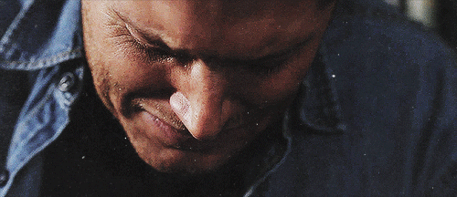 castiel-counts-deans-freckles:  supernaturalwanderlust:  #all the awards to jensen