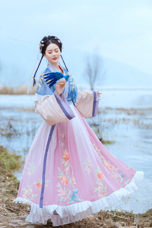 hanfugallery:chinese hanfu by 花朝记