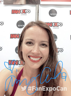 dailyamyacker:  @FANEXPOCANADA: Live from