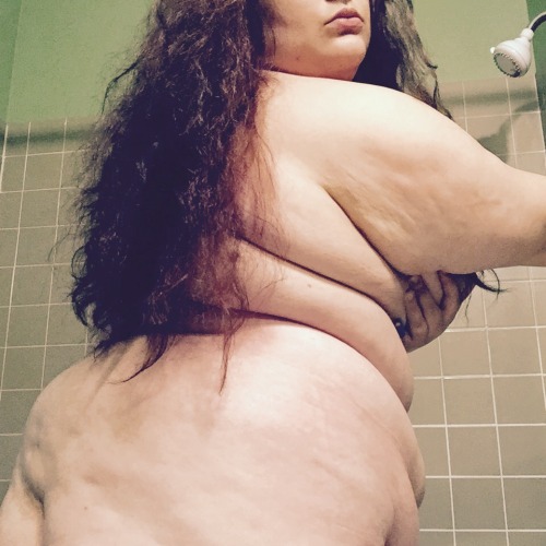 bbwcharlierebel:  Anybody?  Over here charlie