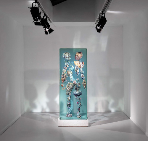 itscolossal:  A Surreal Three-Dimensional World Encased in Layers of Glass by Dustin Yellin