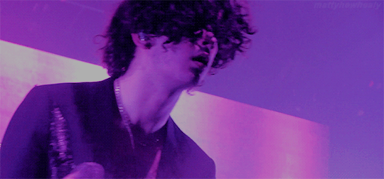 mattyhewhealy:    paris // birmingham // video: @mattywh0    