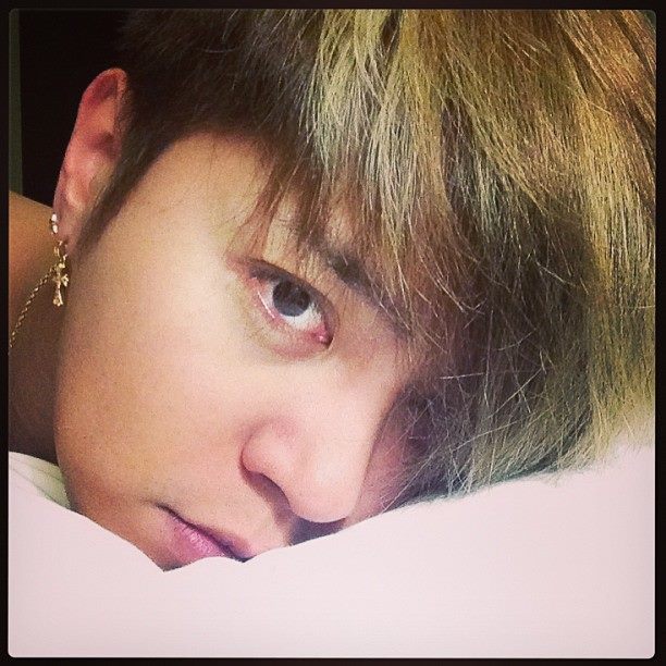 [Instagram Update] - 10/26/13
“ @showlostage: 晚安～
trans: Good night~
”