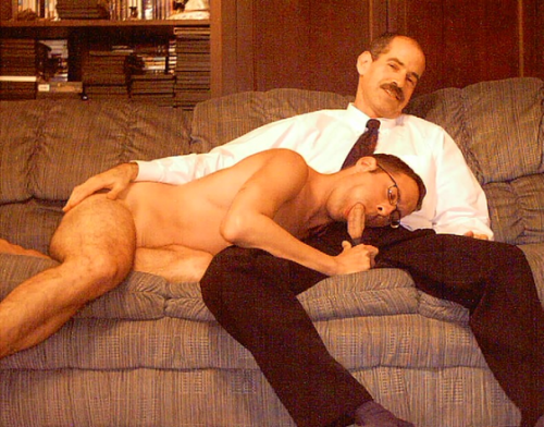 dadsgaysandnerds:  ifitgetsmeoff:  Mustard Man  Amazing 