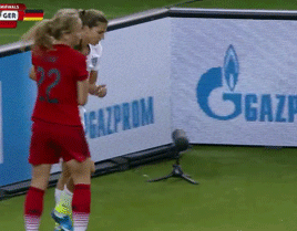 uwntobsession:Tobin Heath and Tabea Kemma