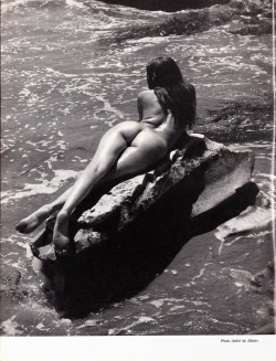 honey–rider: André de Dienes . “La Vie Parisienne” n°175,
